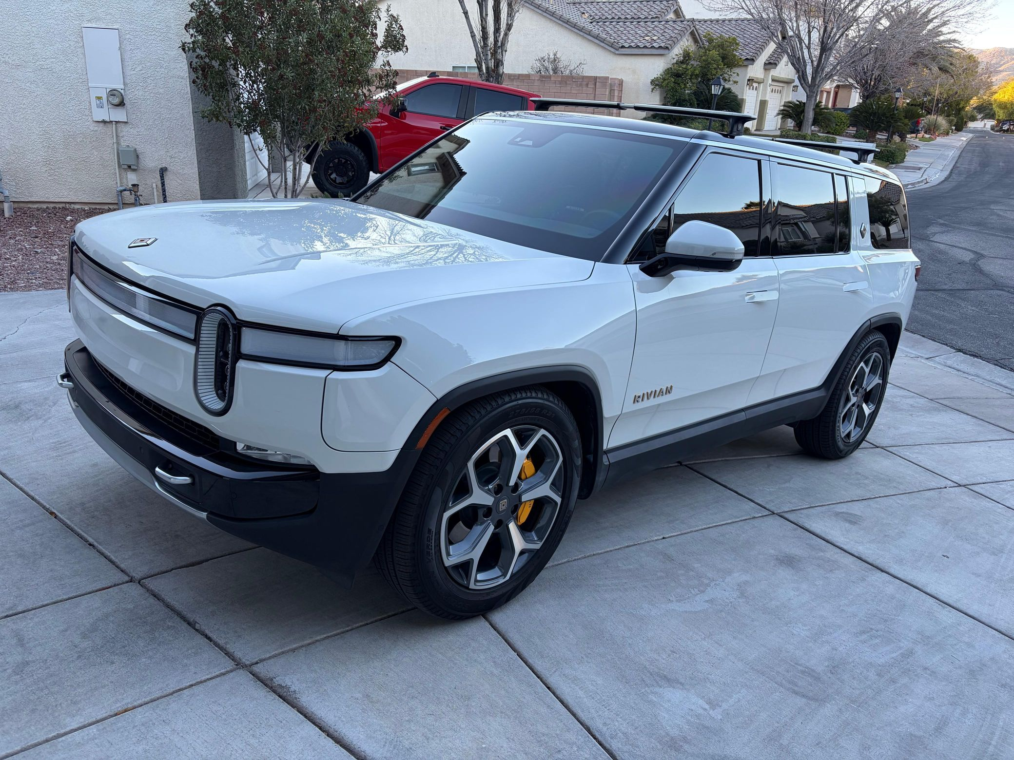 2023 Rivian R1S Adventure Edition